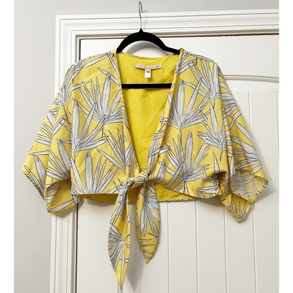 Hutch Yellow Leaf Crop Top - Picture 4 of 9